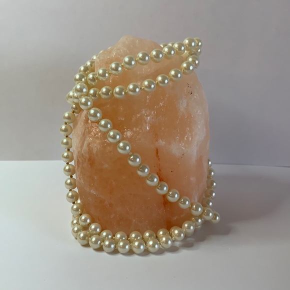 String of pearls, 28in - Picture 1 of 3